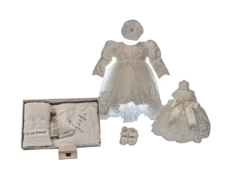 set-botez-alice-trei-piese-culoare-alba-scaled-1.jpg