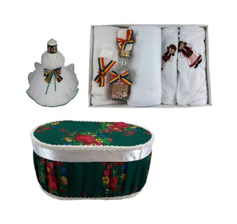 set_trei_piese_traditional_fete_lumanare_trusou_si_cutie-scaled-1.jpg