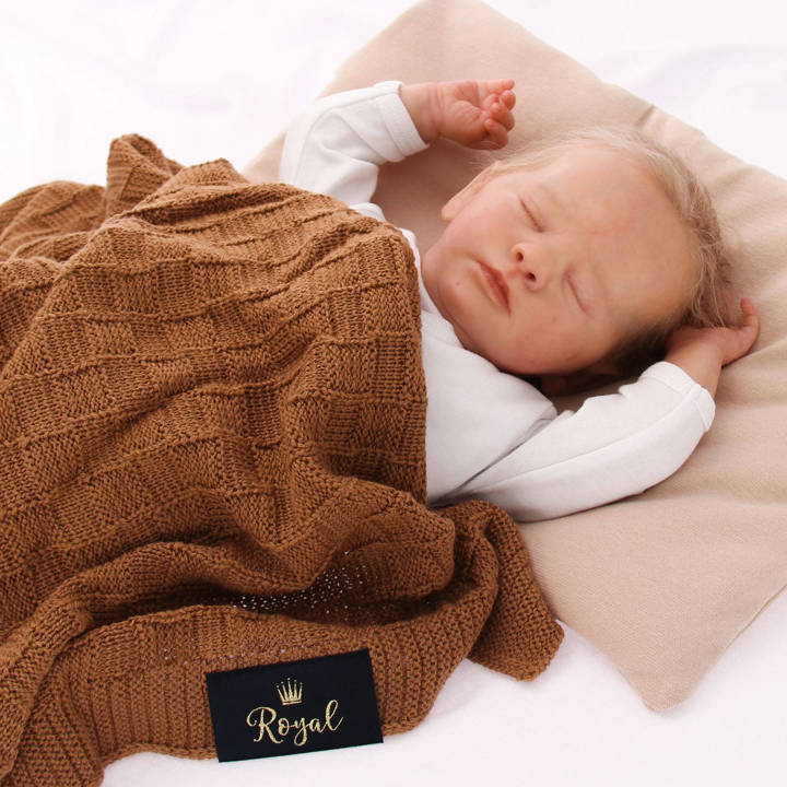 Pătură din lână pentru bebeluși maro, model Elf