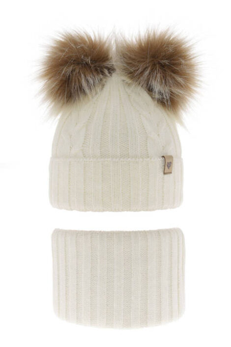 Set-de-iarna-pentru-fete-caciula-si-fular-circular-ecru-cu-2-pompoane-Amala